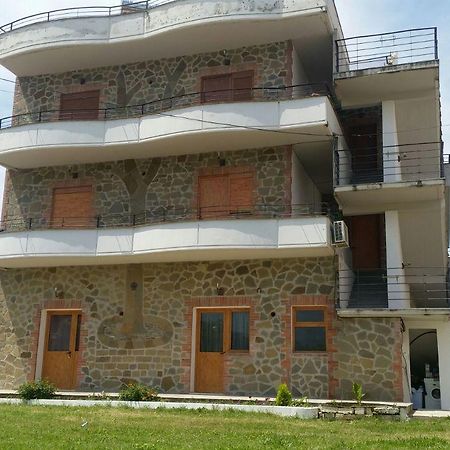 Velaj Apartments Orikum Bagian luar foto