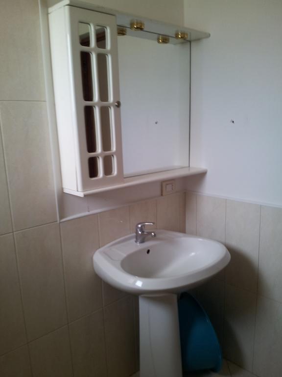 Velaj Apartments Orikum Ruang foto