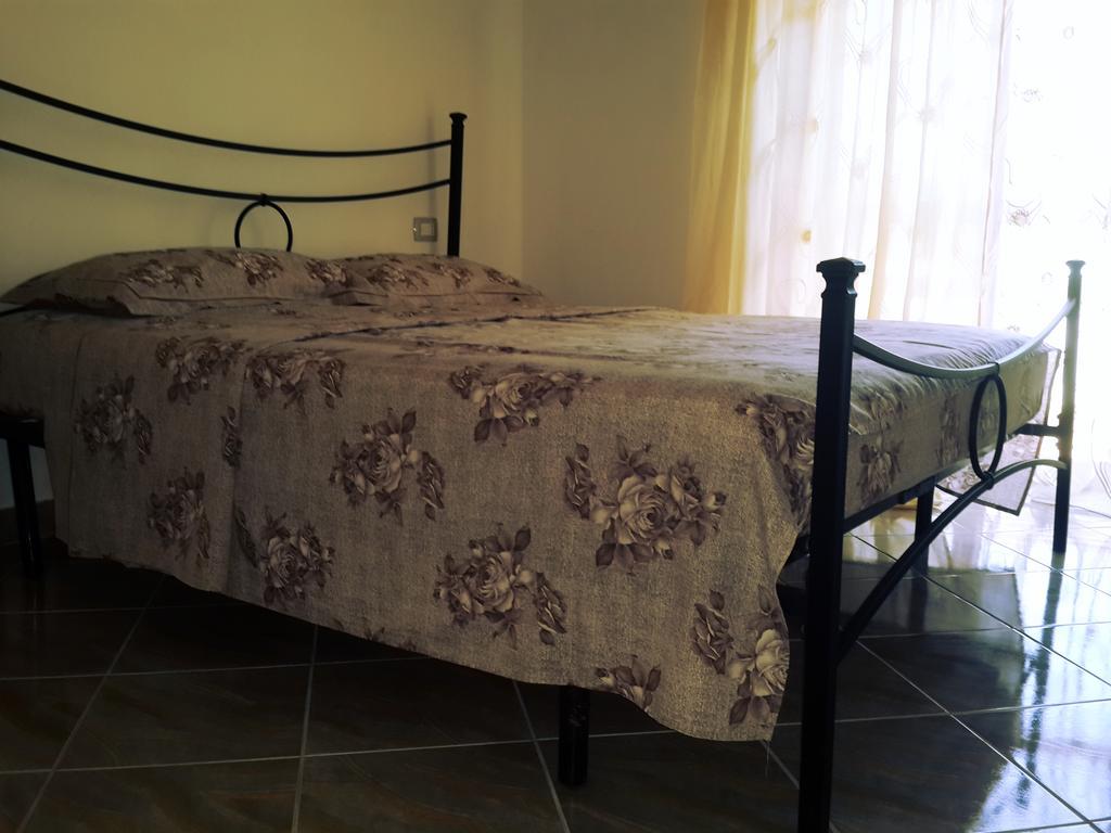 Velaj Apartments Orikum Bagian luar foto