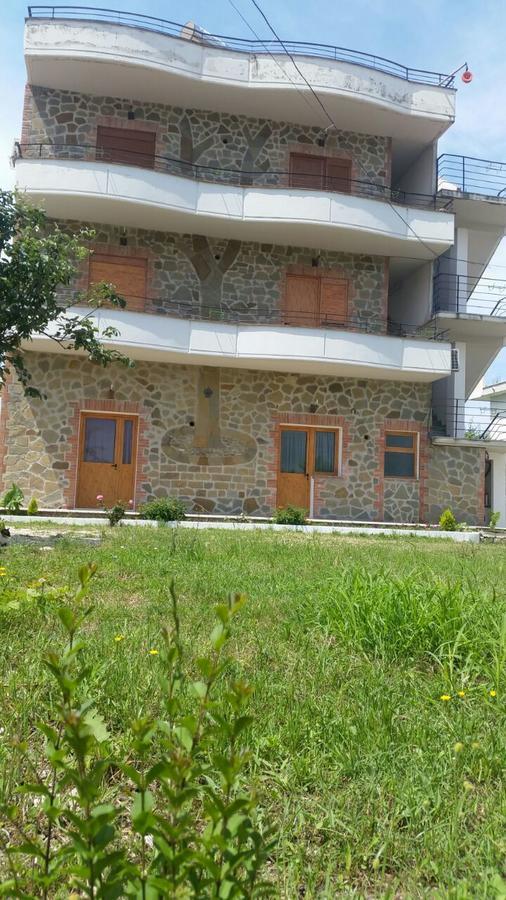 Velaj Apartments Orikum Bagian luar foto