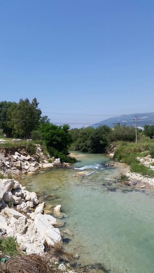 Velaj Apartments Orikum Bagian luar foto