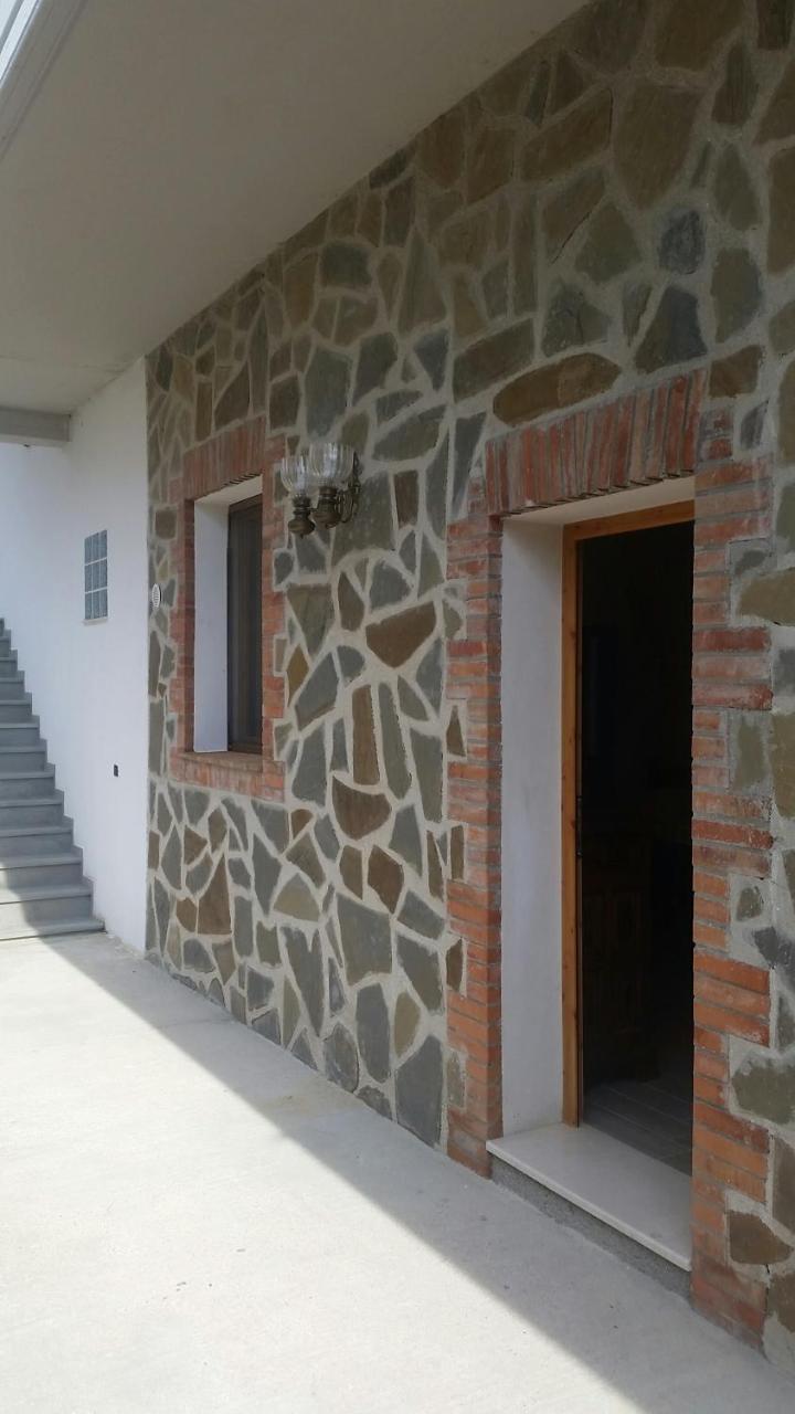Velaj Apartments Orikum Bagian luar foto